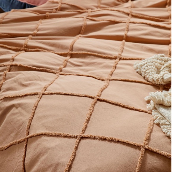 Urban Outfitters Crisscross Tufted Duvet Cover Full / Queen Tan Peachy Boho NWT - Picture 3 of 8